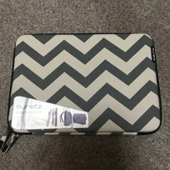 Runetz laptop deals sleeve